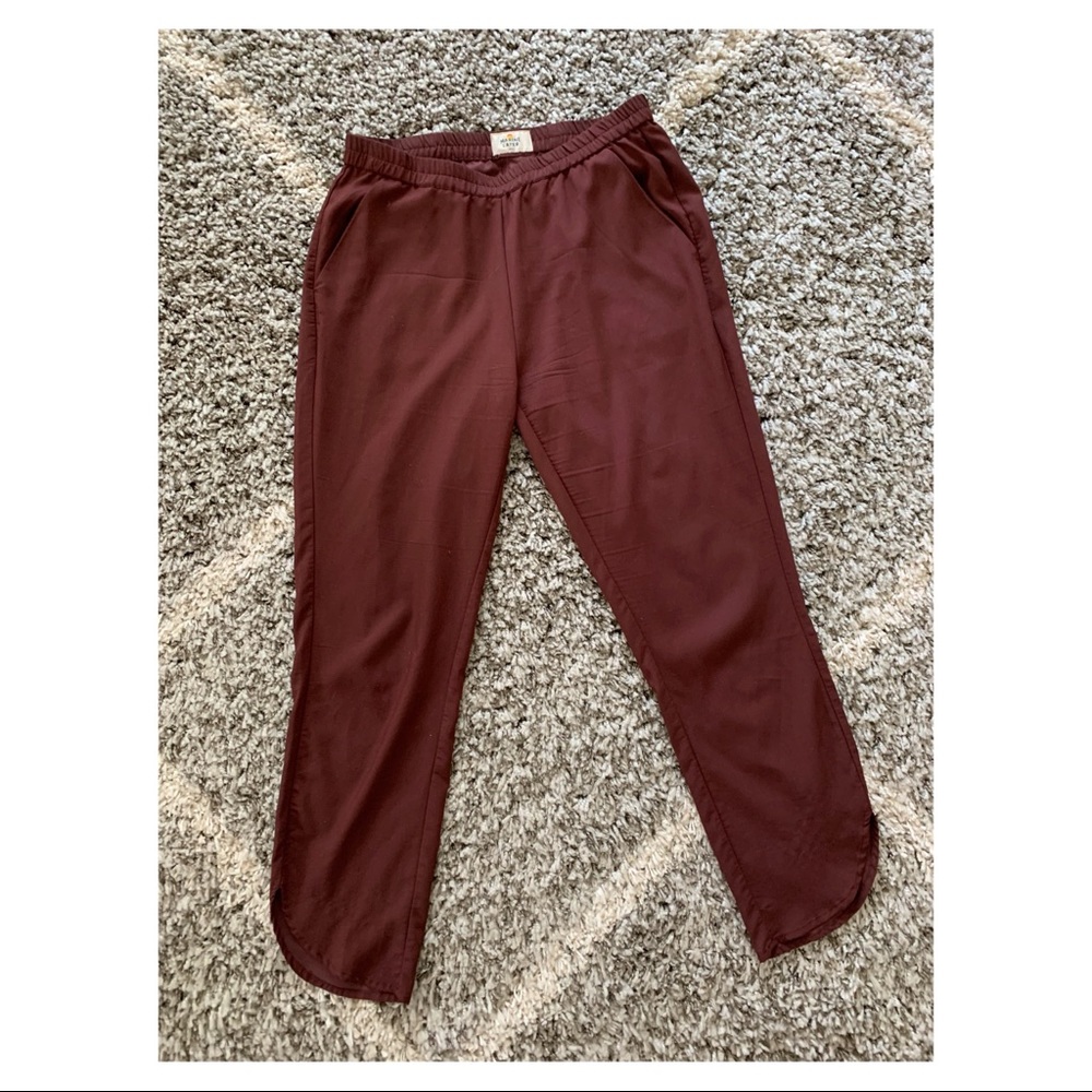 MARINE LAYER: SMALL Allison Pant in Cabernet.